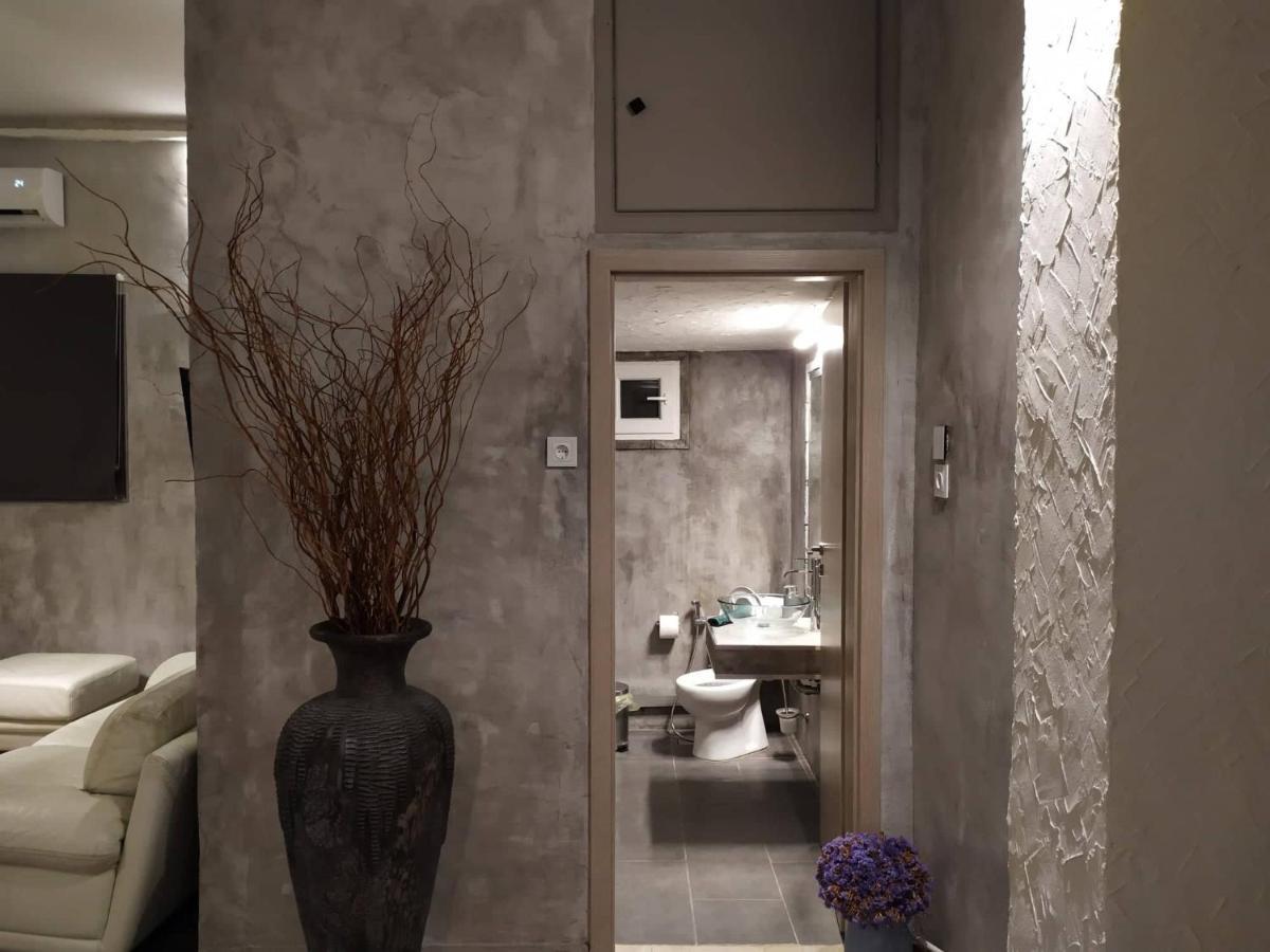 Two-Bedroom House,1052242231:JPEG