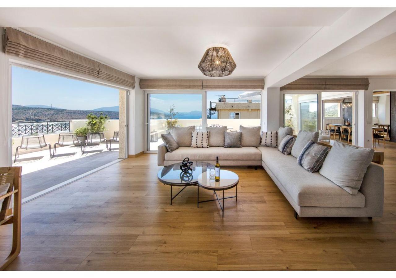 Apartamento de Cobertura com Vista do Mar