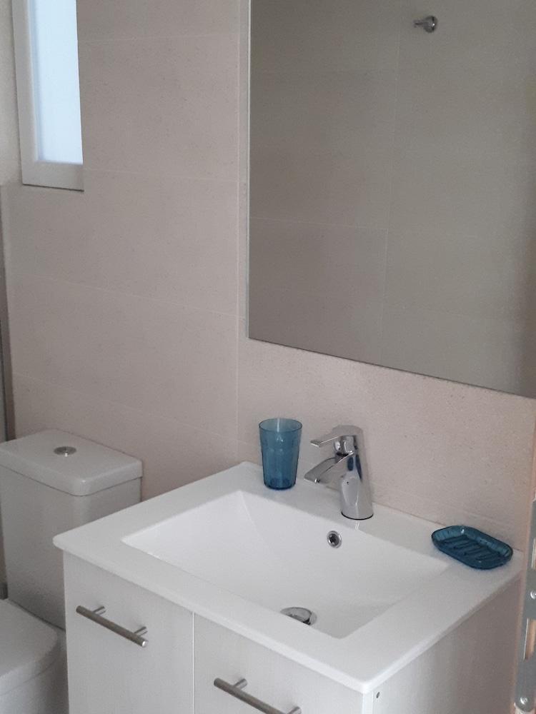 Apartamento con balcón