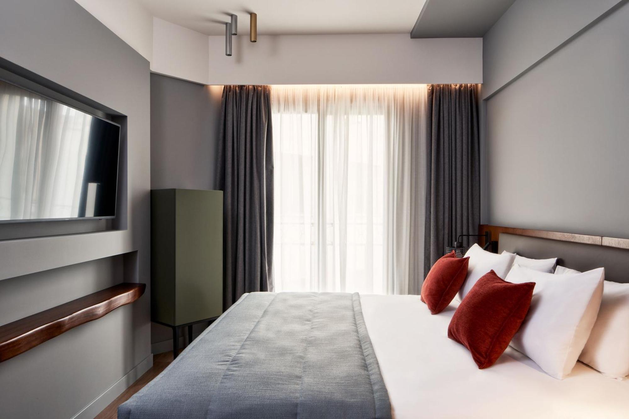 Standard Room,1273125664:JPEG