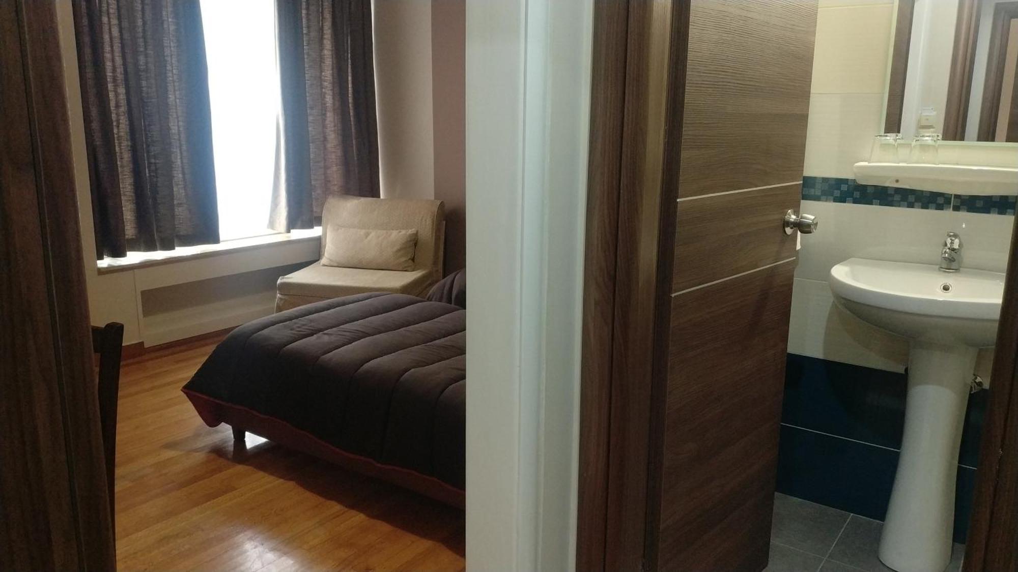 Chambre Double ou Lits Jumeaux Économique