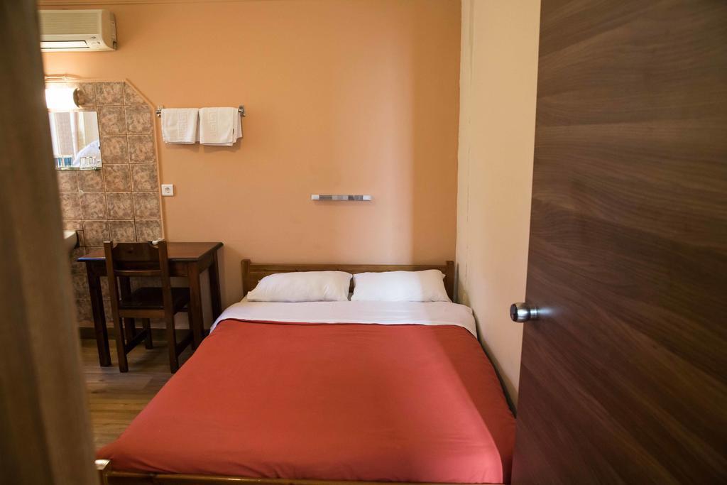 Quarto Duplo com Banheiro Compartilhado