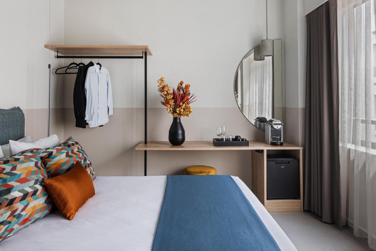 Quarto Deluxe com Cama de Casal ou 2 de Solteiro
