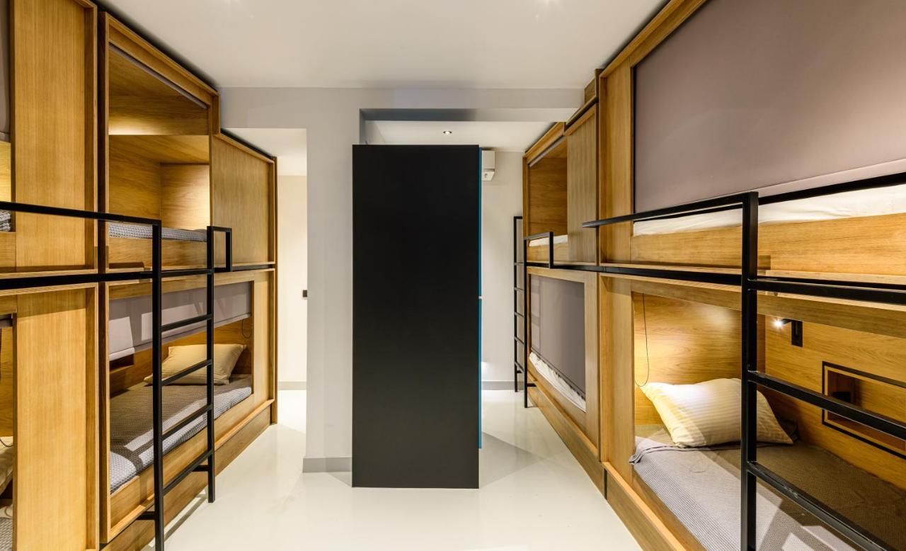Single Bed 8-Bed Female Dormitory Room,1487523097:JPEG