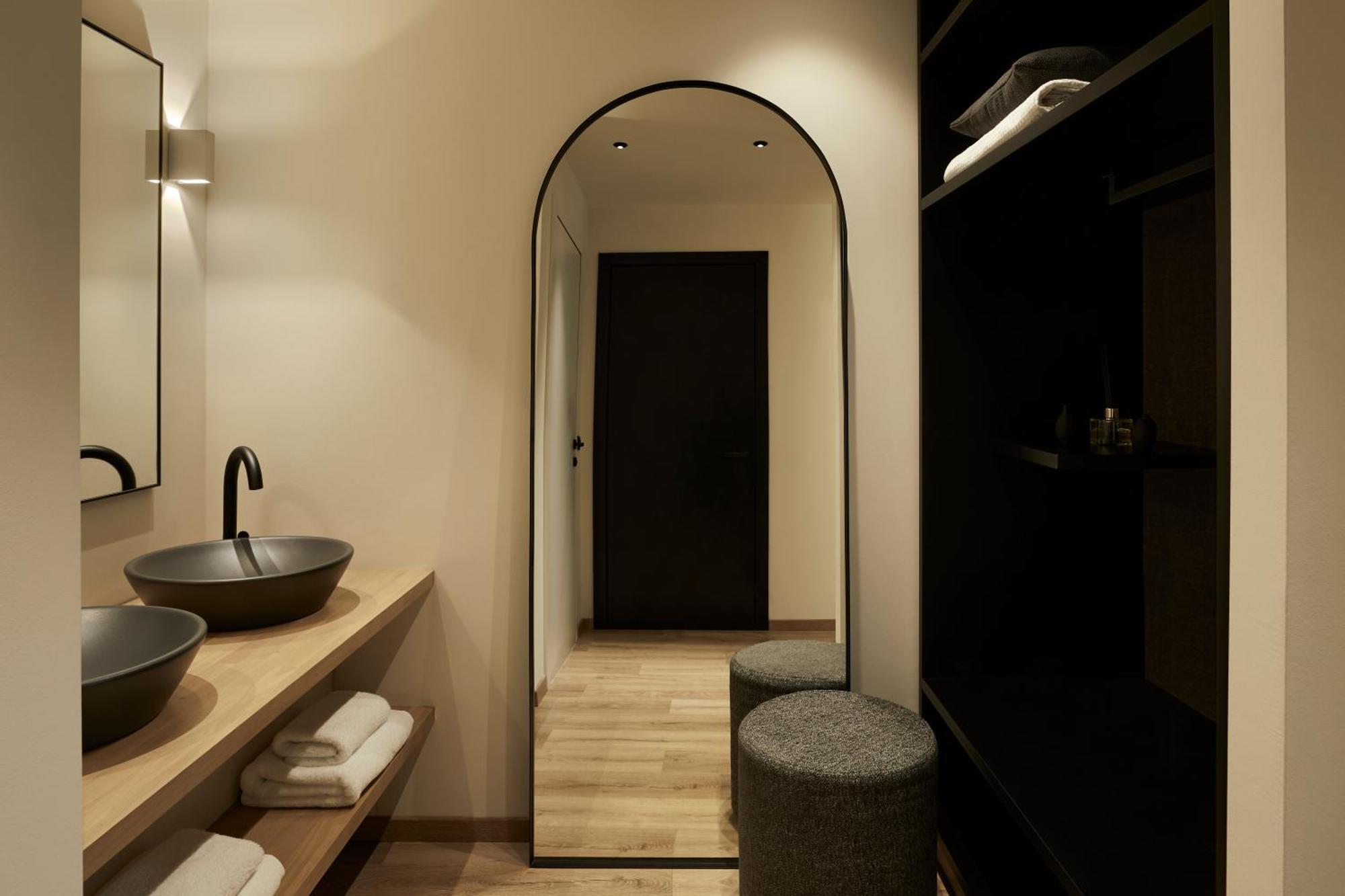 Standard Suite