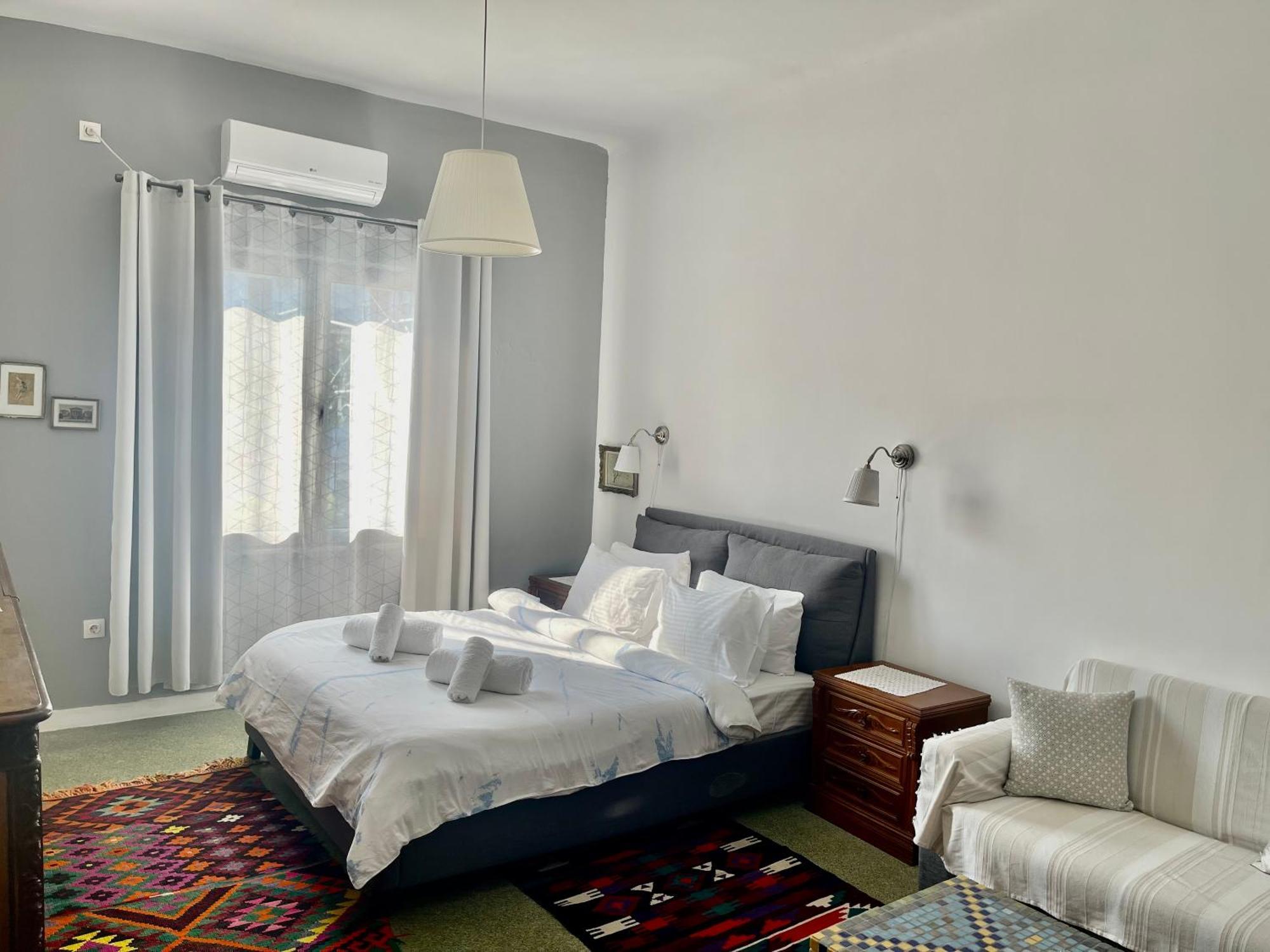 Deluxe Double Room with Balcony,1536947446:JPEG