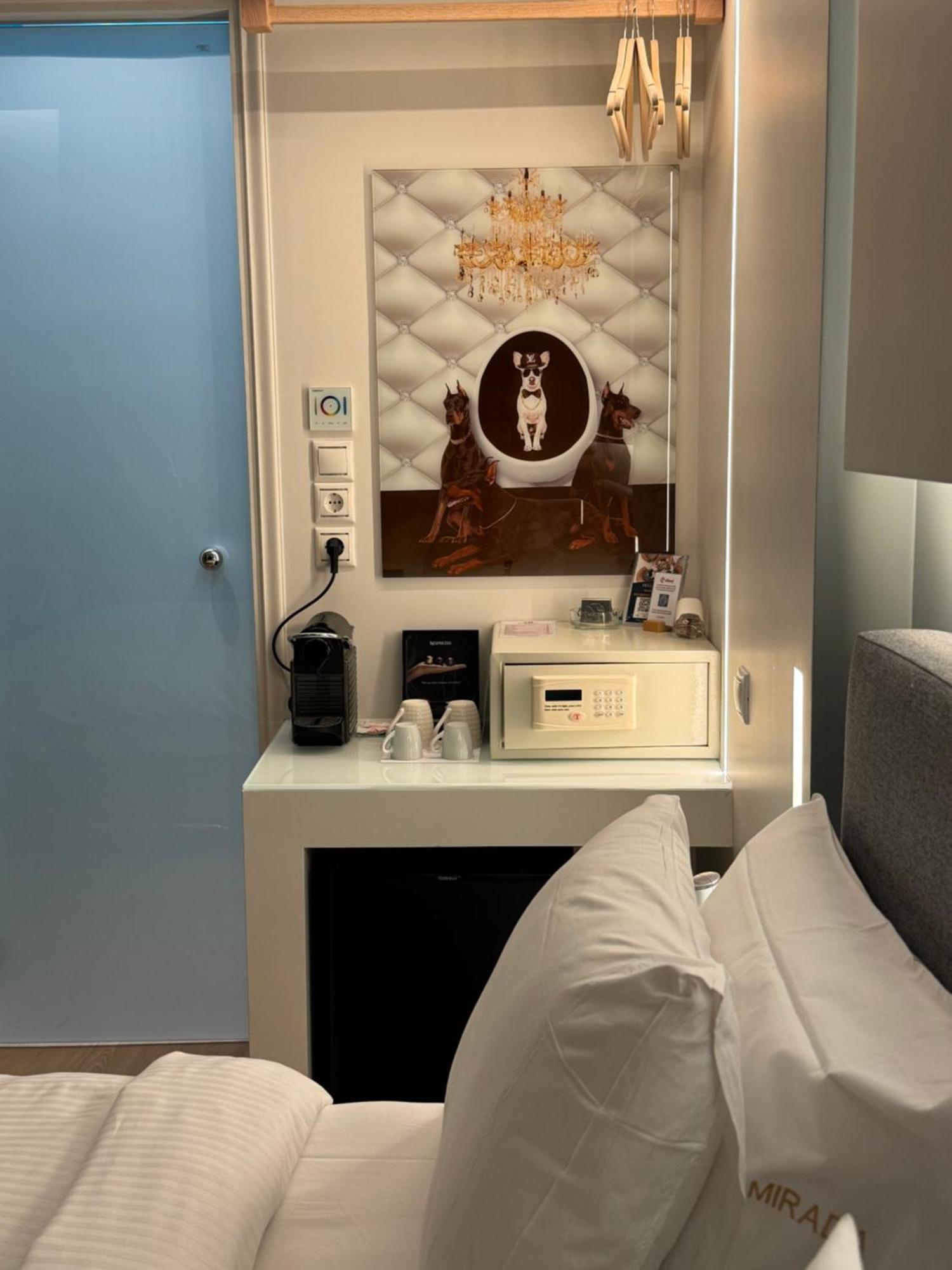 Deluxe Double Room,1586856532:JPEG