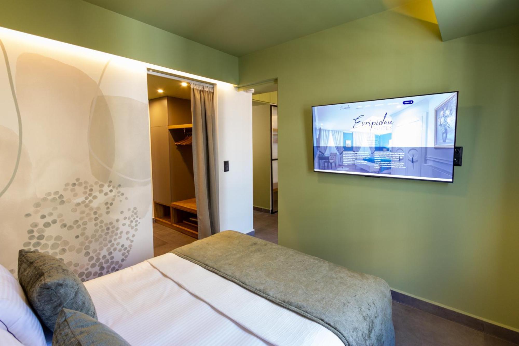 Queen Suite
