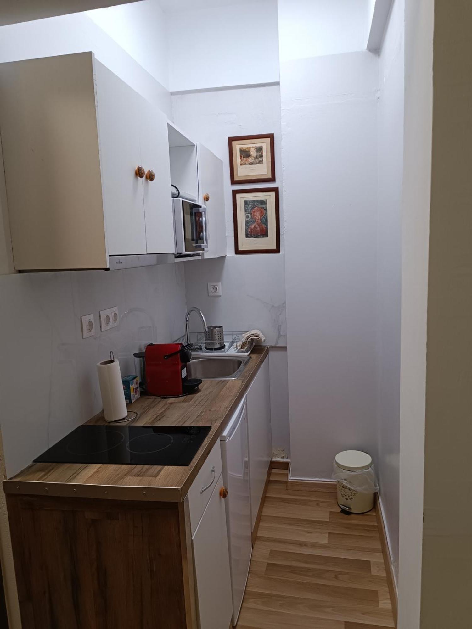Double Room Private Bathroom