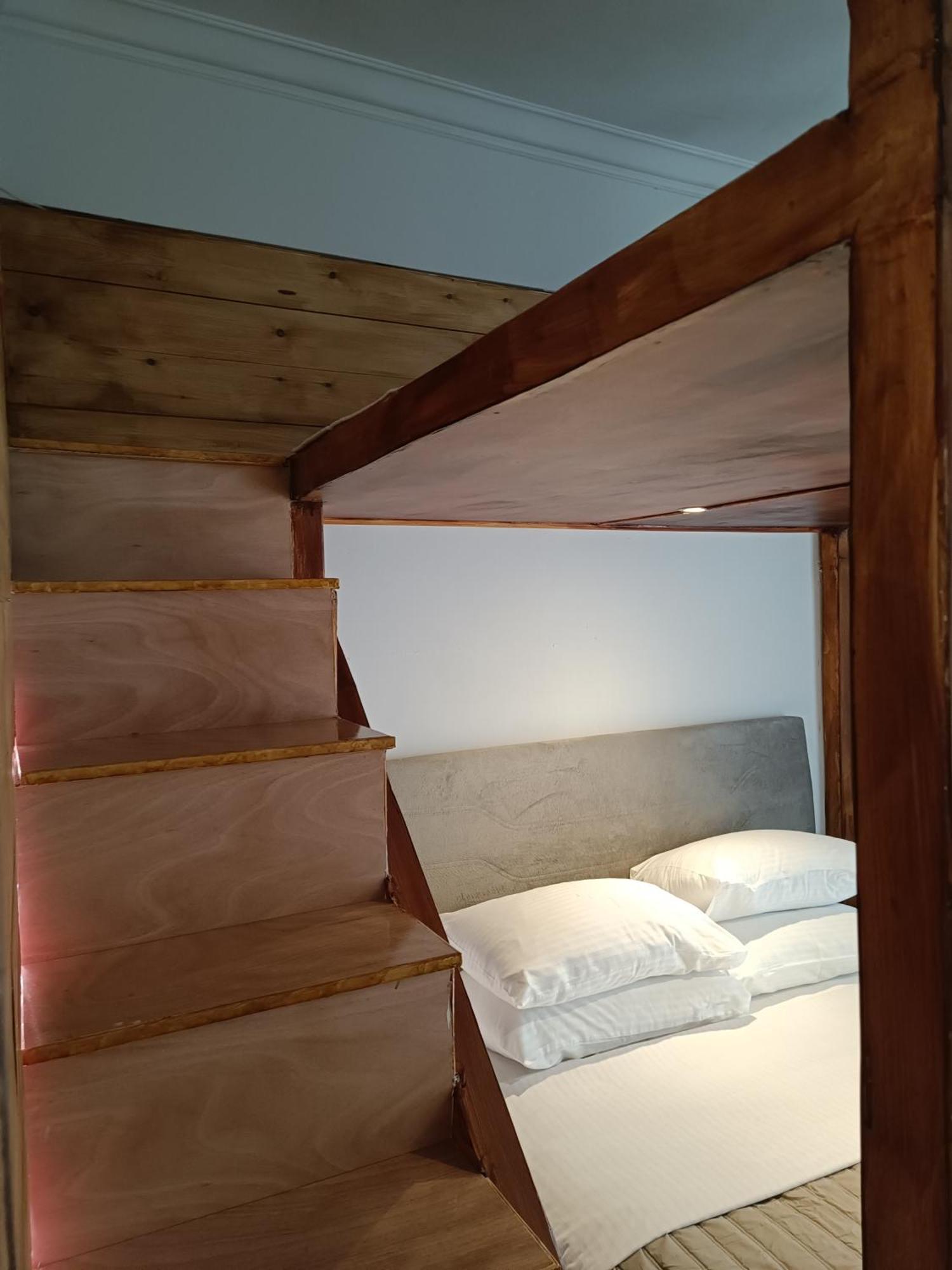 Double Room Private Bathroom