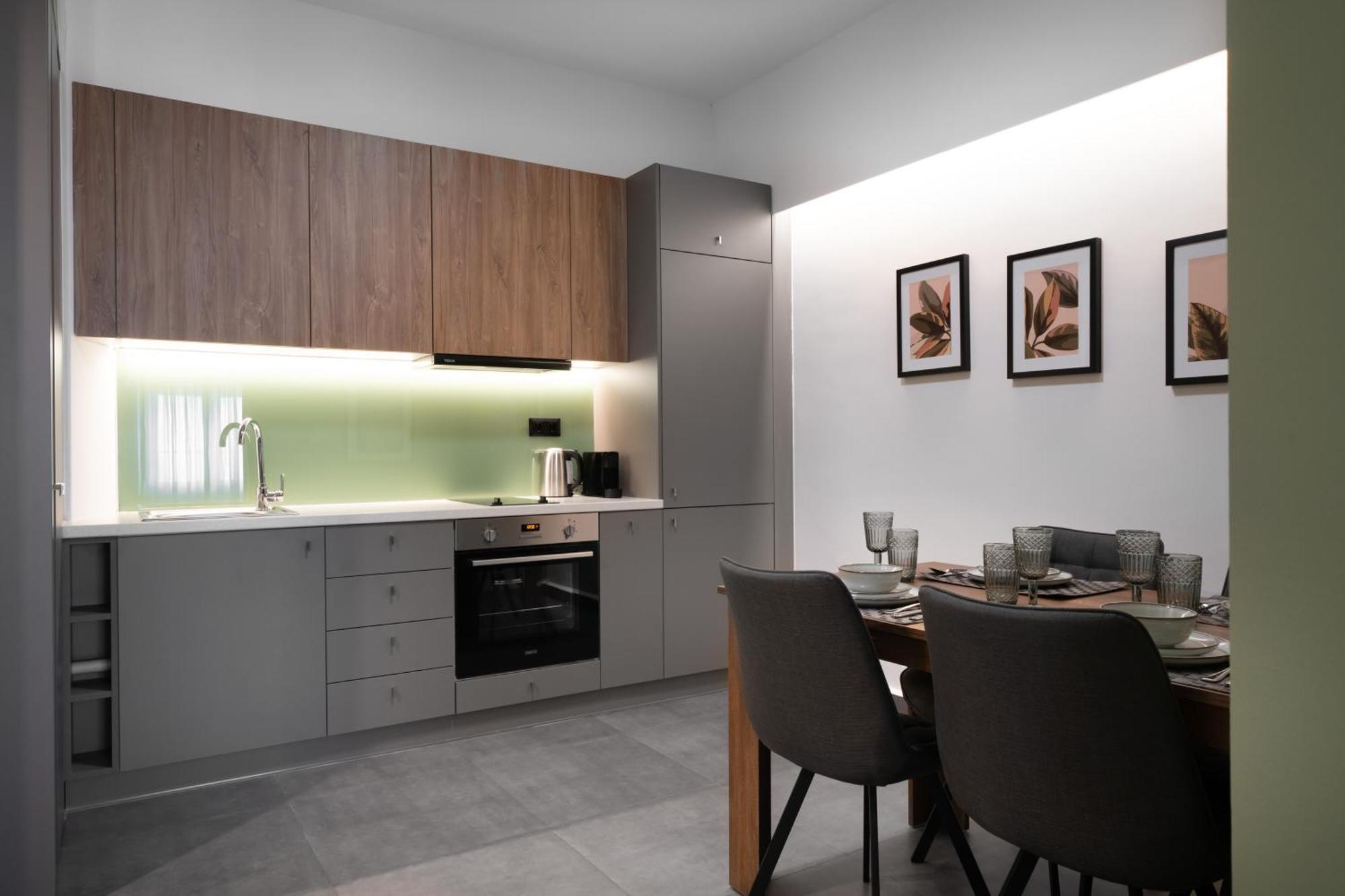 Queen Suite