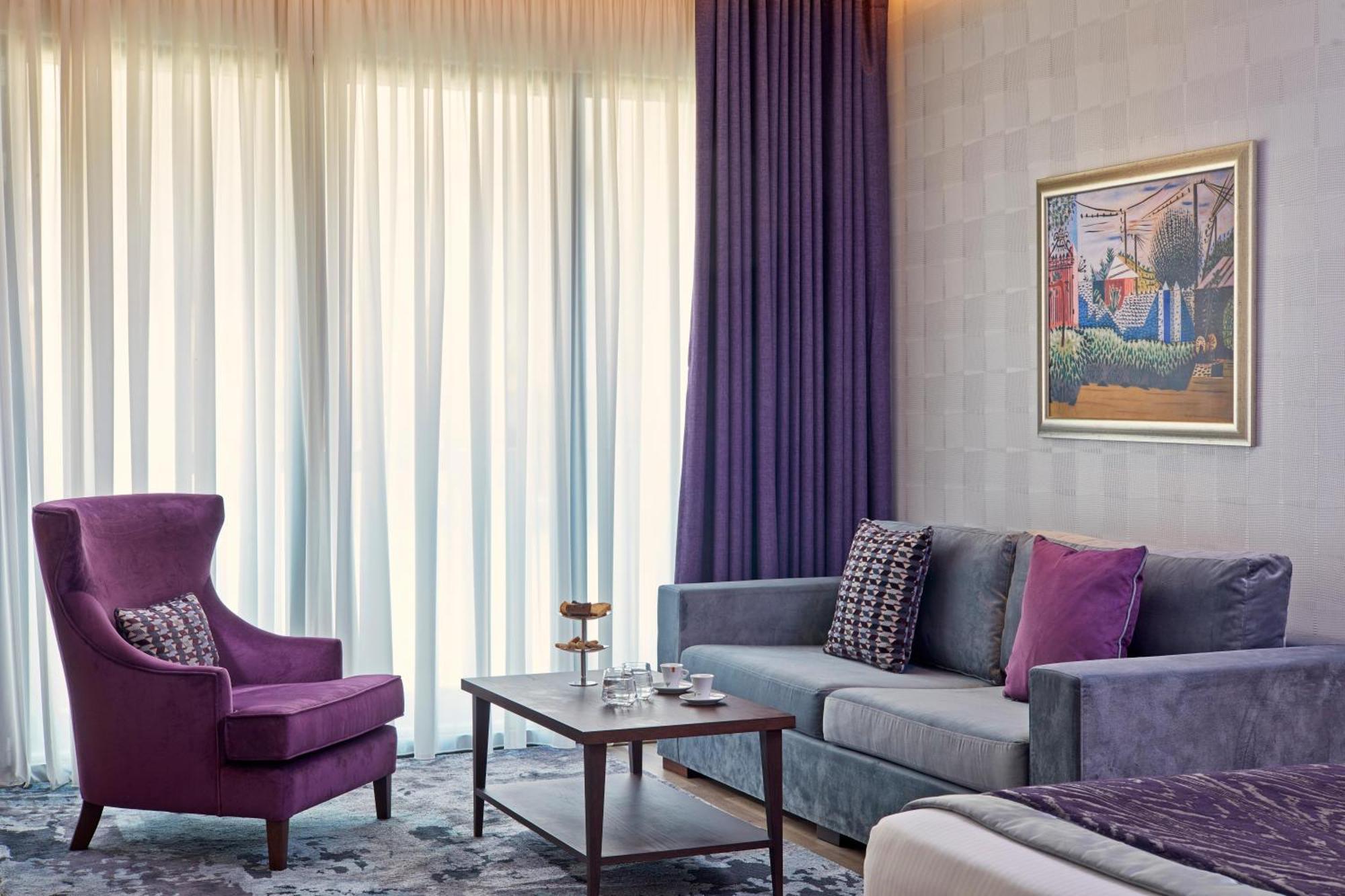 Executive Room