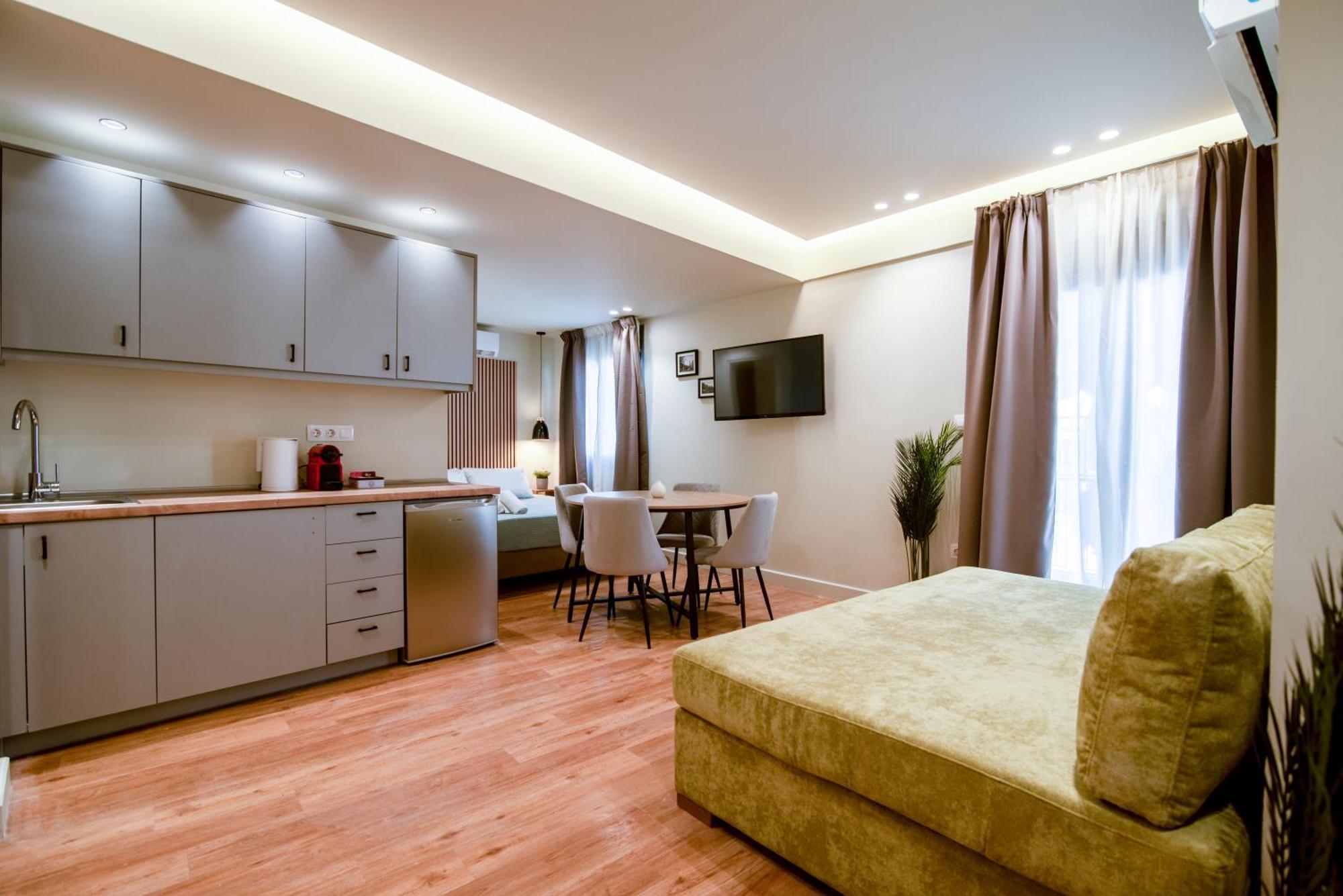 Superior King Suite,1644486407:JPEG