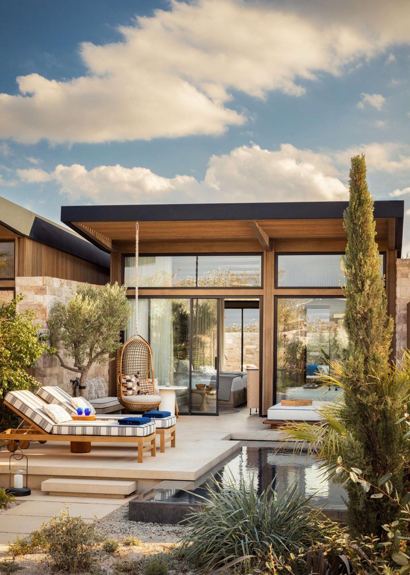 Aesthesis Bungalow King private pool