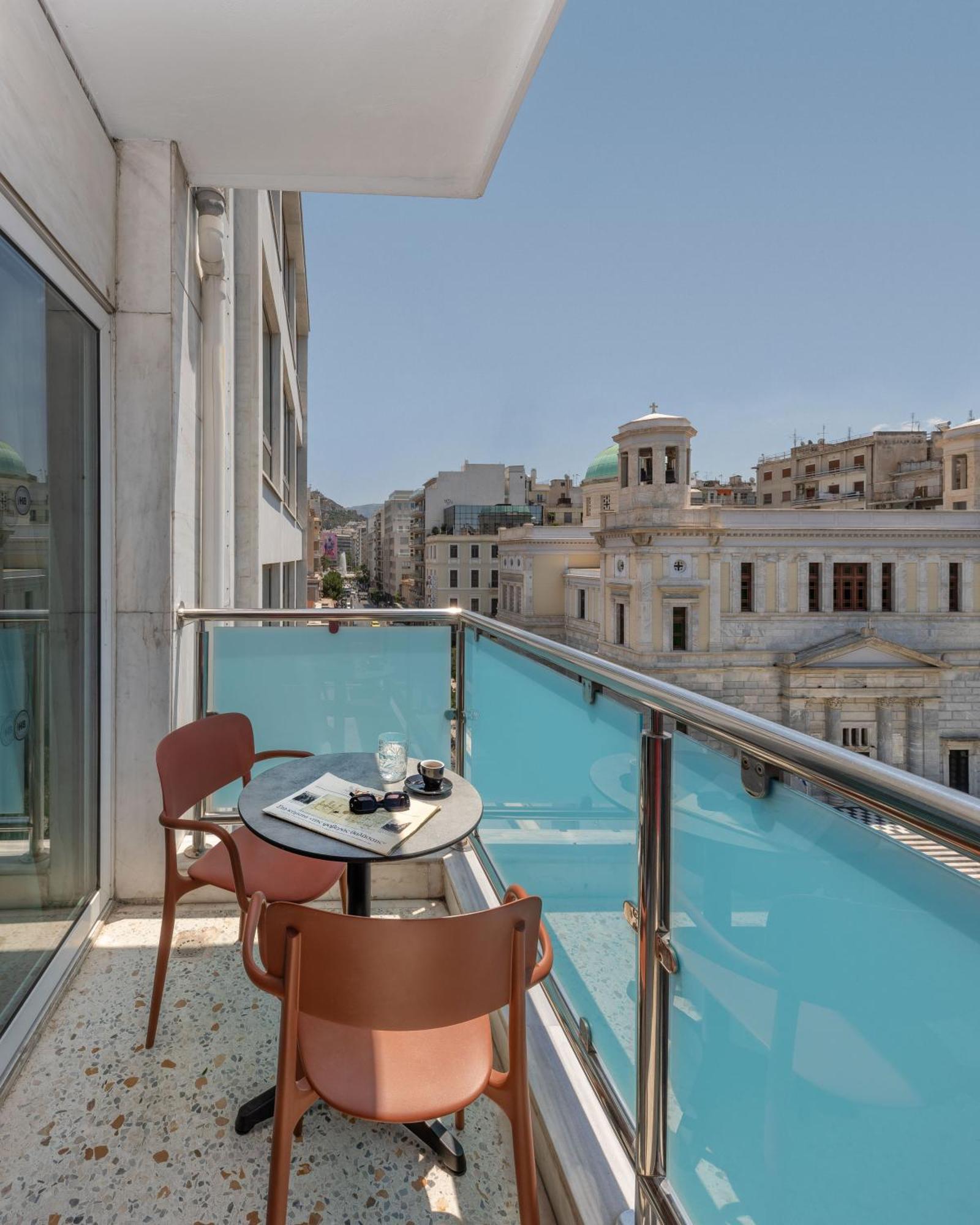 Doppelzimmer mit Verbindungstür oder Zweibettzimmer mit Balkon