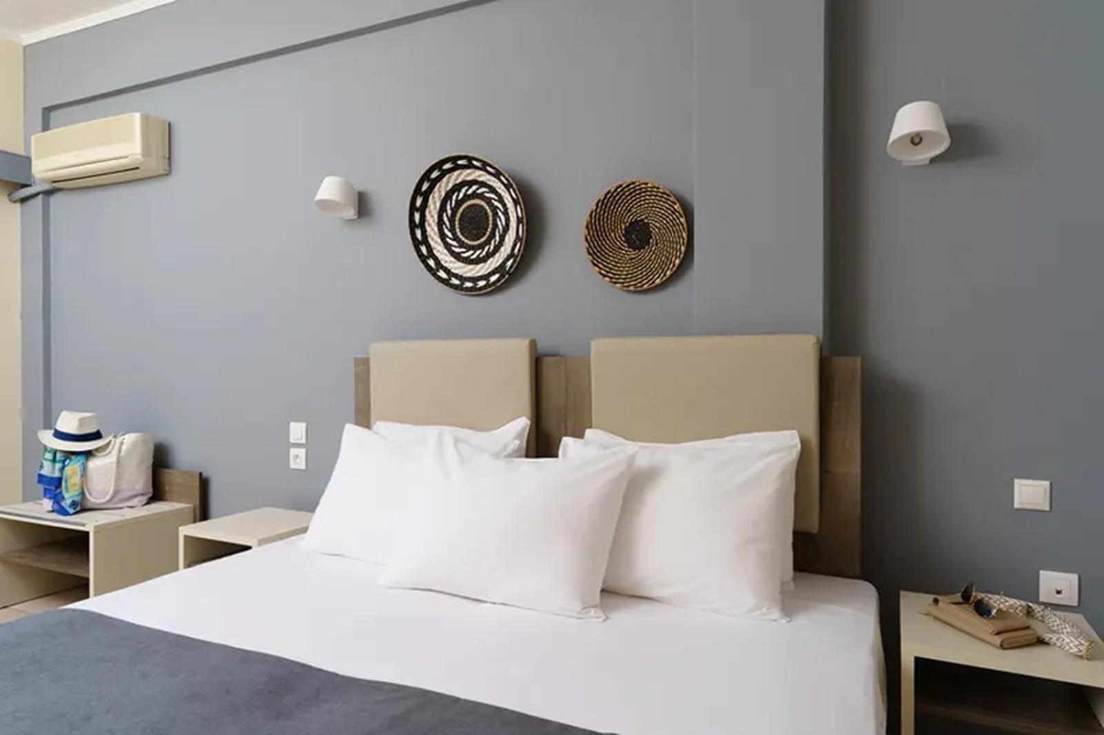 Double or Twin Room with Mountain View,1706824140:JPEG