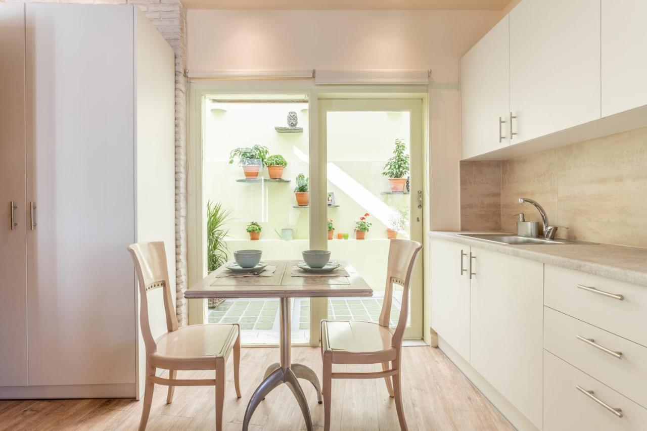 Superior Apartment,724007584:JPEG