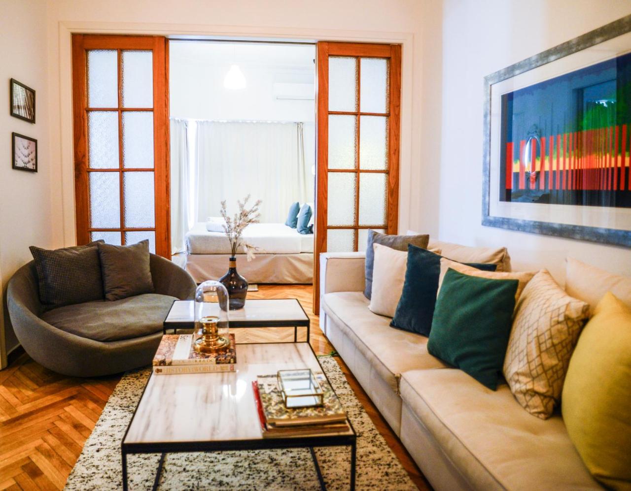 Deluxe Apartment