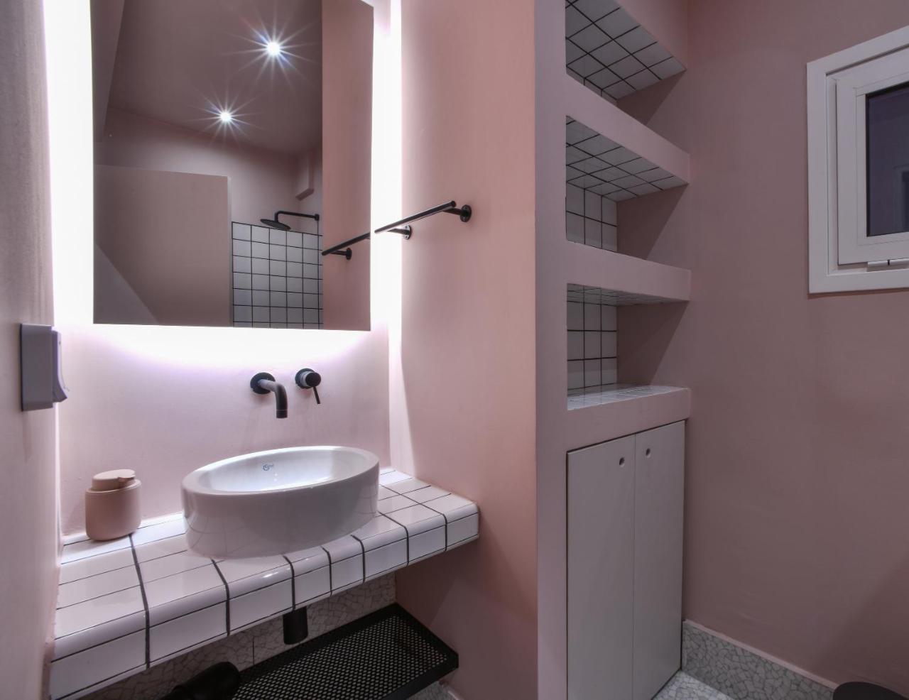 Appartamento Deluxe con 3 Camere da Letto e Balcone - 1