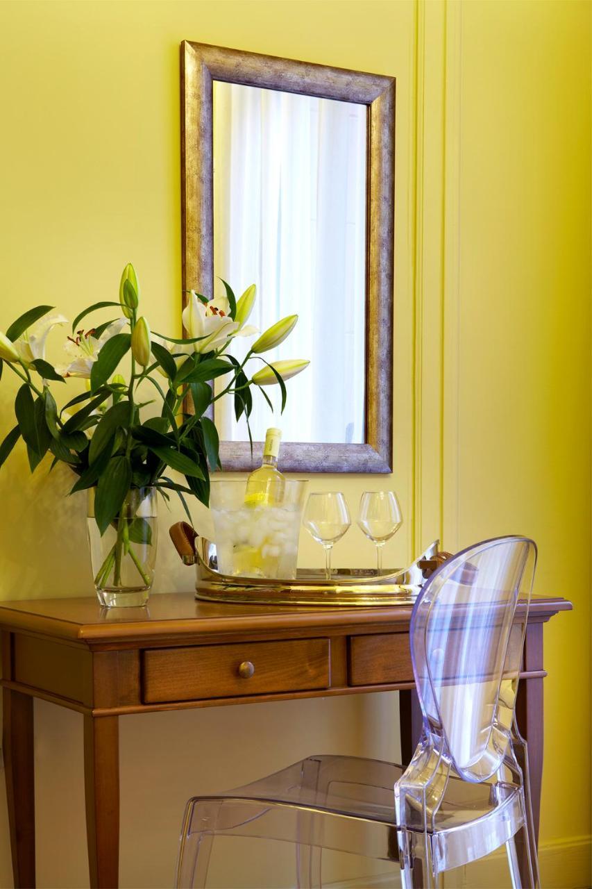 Family Room, Connecting Rooms,1536746548:JPEG