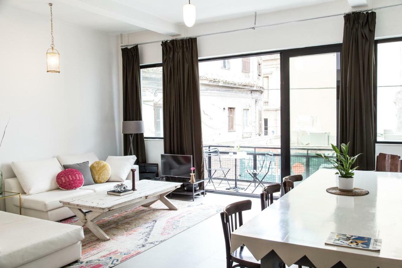 Two-Bedroom Apartment Balcony,785807745:JPEG