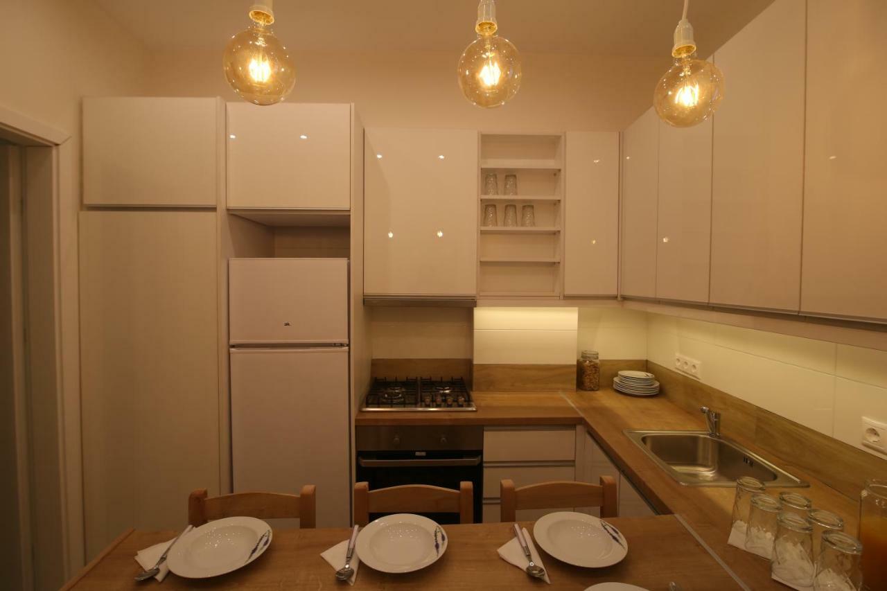 Apartment,859102943:JPEG