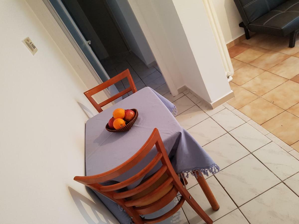 One-Bedroom Apartment,876213959:JPEG