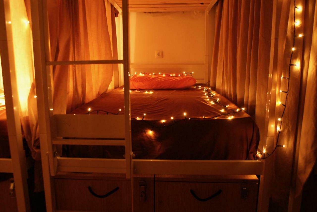 Single Bed Mixed Dormitory Room