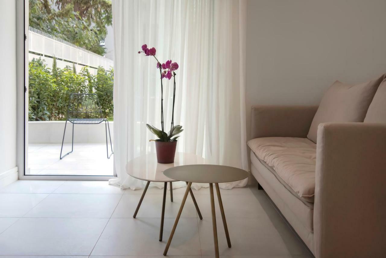 Suite with Private Garden
