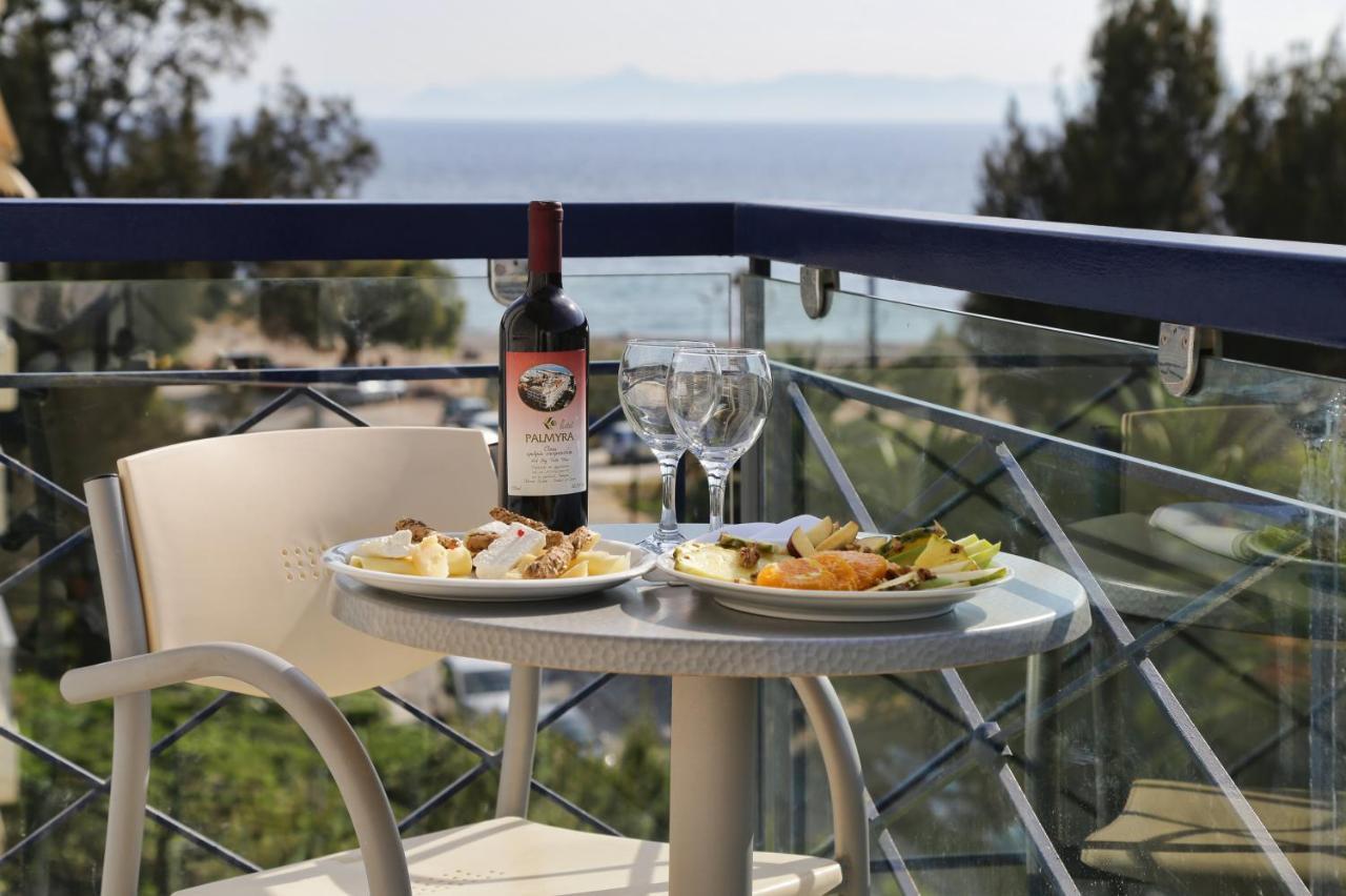 Superior Double or Twin Room with Side Sea View