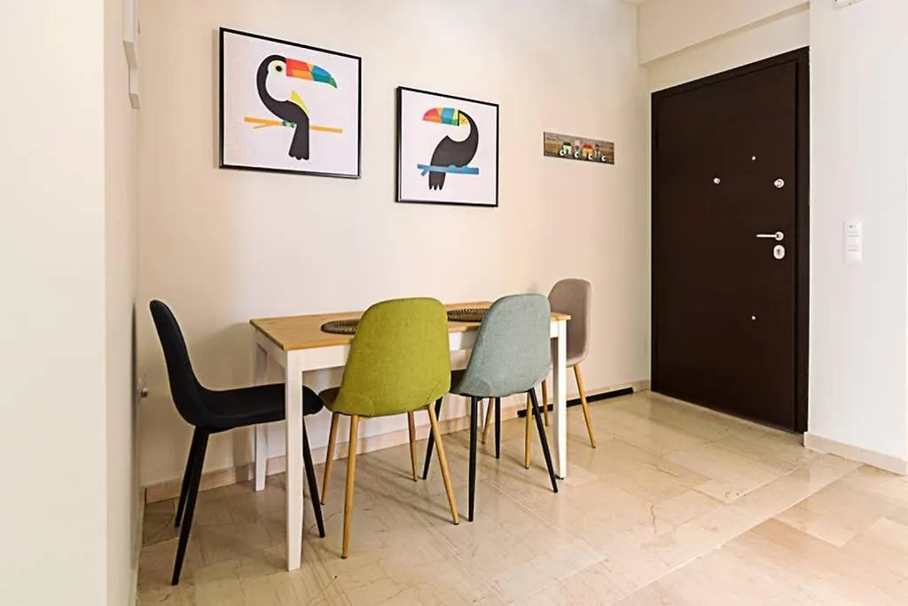 Cozy Flat With 1 Bedroom Next To Metro Station-1