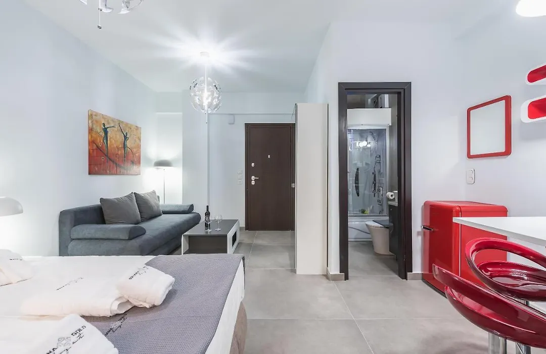 Iguana Gold Luxury Suites 1Min From Ermou Str-1
