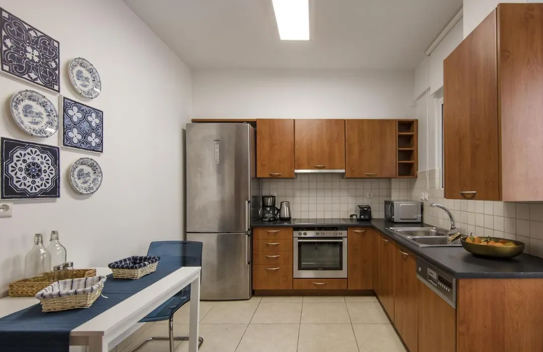 2 Bedroom Flat Next To Acropolis-1