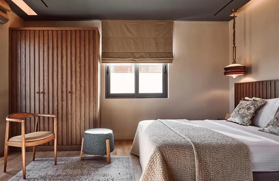 Cama Luxury Suites Glyfada-1