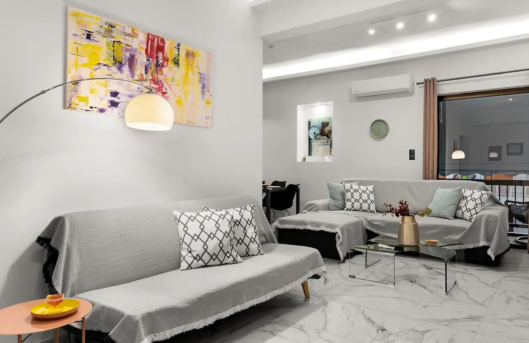 Luxury Apartment In Glyfada-1