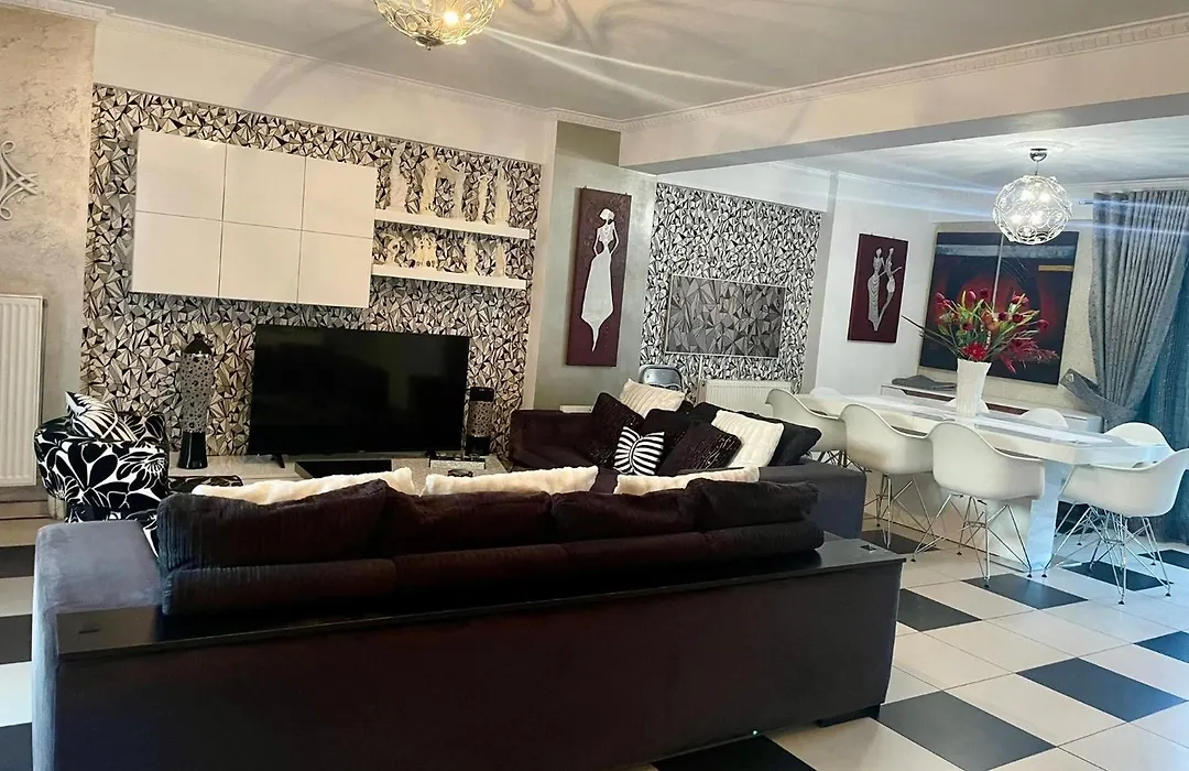 Greek Hospitality With Free Double Parking And 1000Mbps Wifi-1