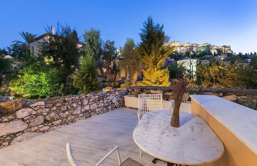 Aerides 3 Luxury Suites-1