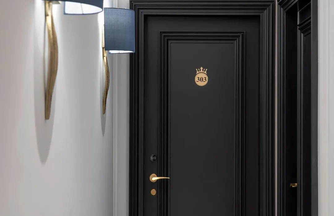 Praxitelous Luxury Suites-1