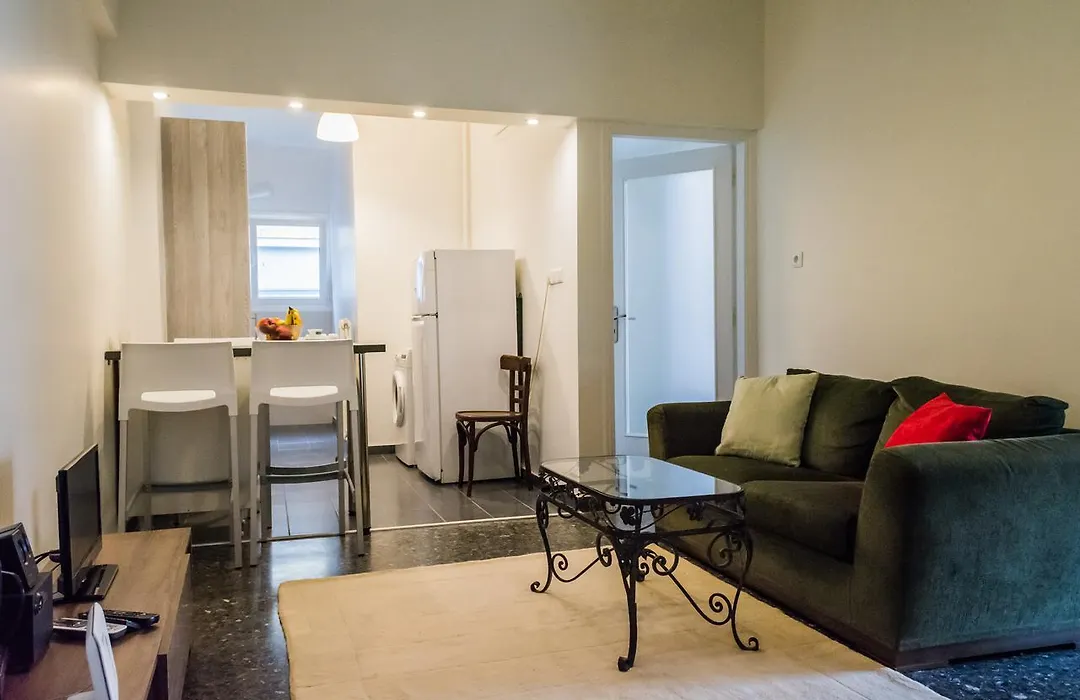 3Bedroom Apartment Next To Panormou Metro Station-1