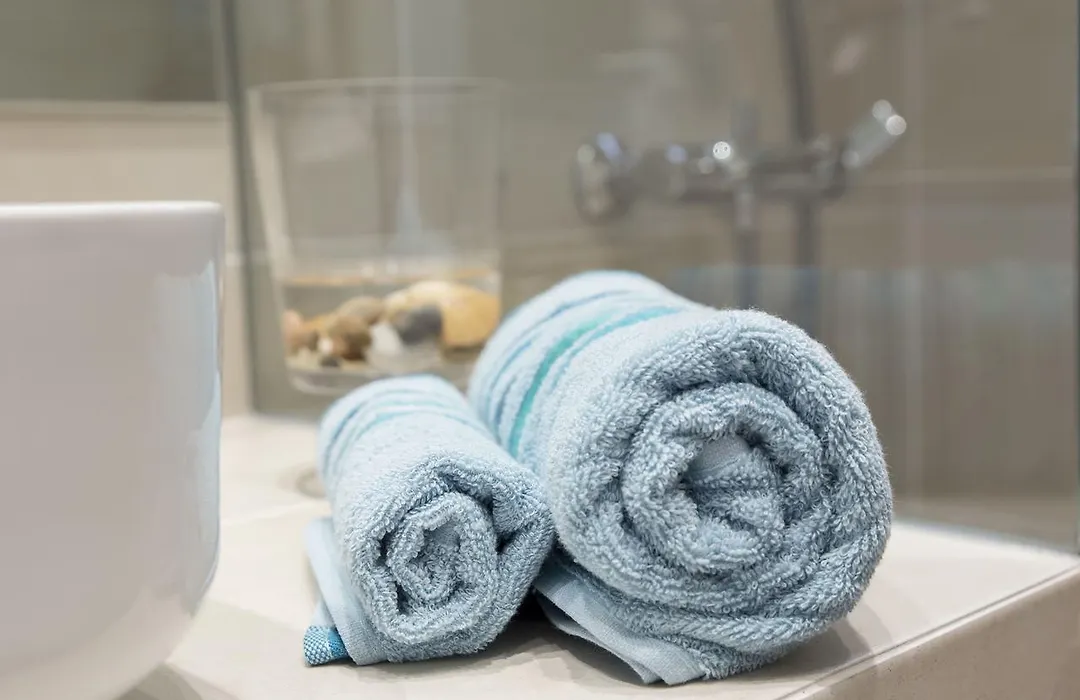 Fresh Studio Apt In Thisseio-1