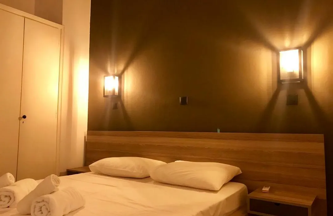 Renovated Minimal Apartment Next To Metro-1