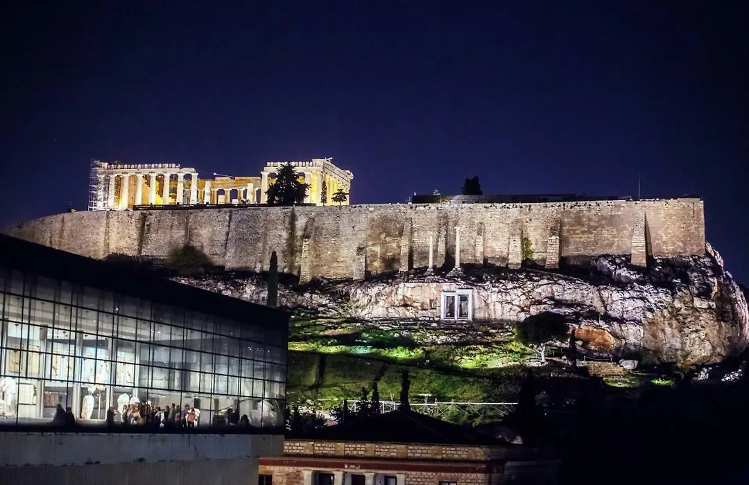 Absolute Acropolis-1