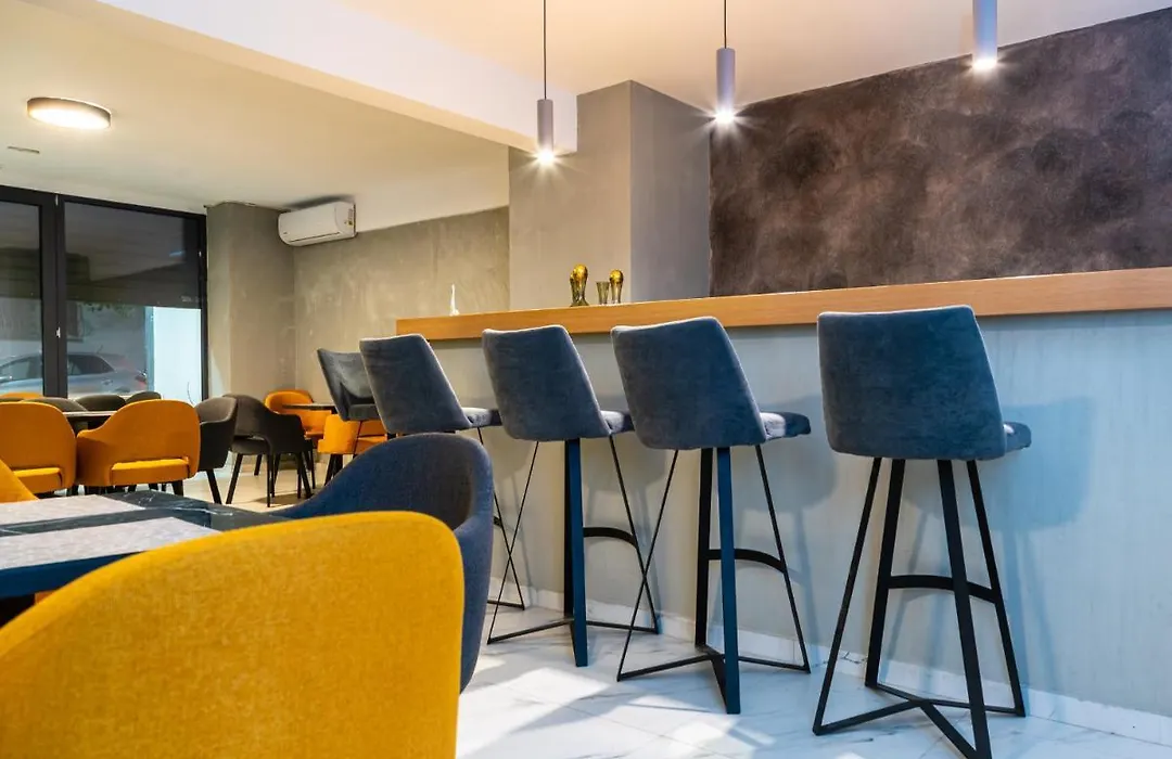 Vitruvius Smart Hotel & Spa-1