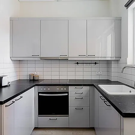 Cozy Flat With 1 Bedroom Next To Metro Station-3
