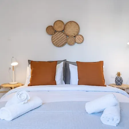Urban Boho Apartment In Koukaki-3