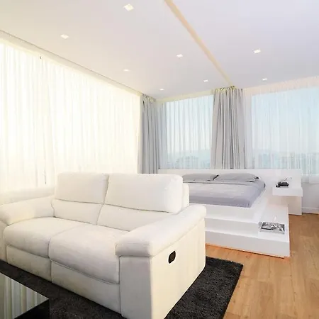 Majestic Homm Penthouse In The Heart Of "Plaka"-3