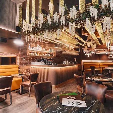 Project 3 Urban Chic Hotel-3