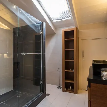 Villa 3Bdrm Hiend-2