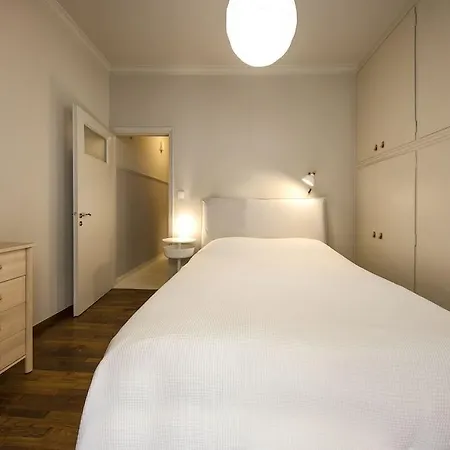 Brand New Modern Apartment-3
