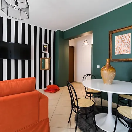 Athenian Stylish 2 Bdrm Apartment-2